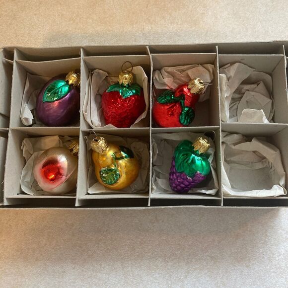 Vtg Lot 6 Fruit Glass Christmas Ornament Set Plum Grape 2 Pears Strawberry Apple - Picture 11 of 12